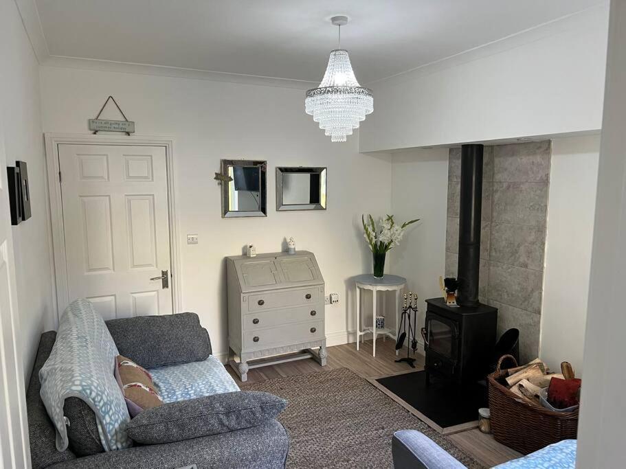 Lilly'S Cottage, Filey, Sleeps 8 Bagian luar foto