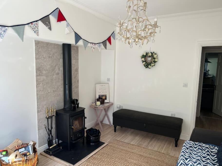 Lilly'S Cottage, Filey, Sleeps 8 Bagian luar foto