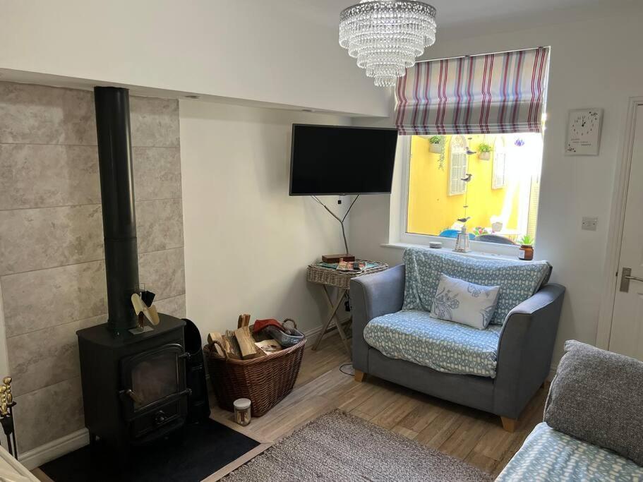 Lilly'S Cottage, Filey, Sleeps 8 Bagian luar foto